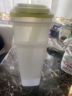 Cereal Container 