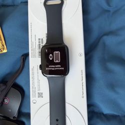 Apple Watch SE 3 GPS CELLULAR FOR SALE 