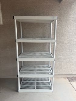 Tall shelf unit