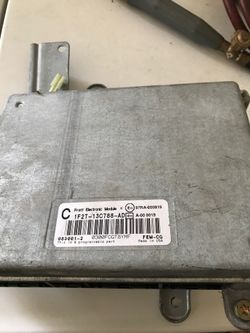 2001 Ford Windstar computer