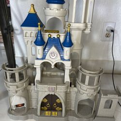 Walt Disney World  Park Cinderella  Princess  Light Up Fireworks Castle Playset