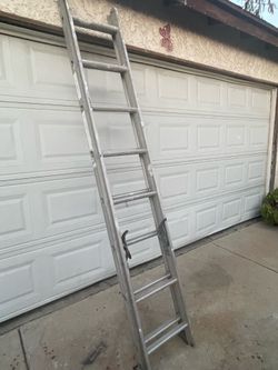 Escalera 8 pies se extiende