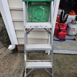 Gorilla Ladders 4ft Step Ladder