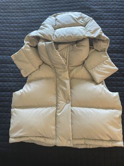 Lululemon Cropped Puffer Vest