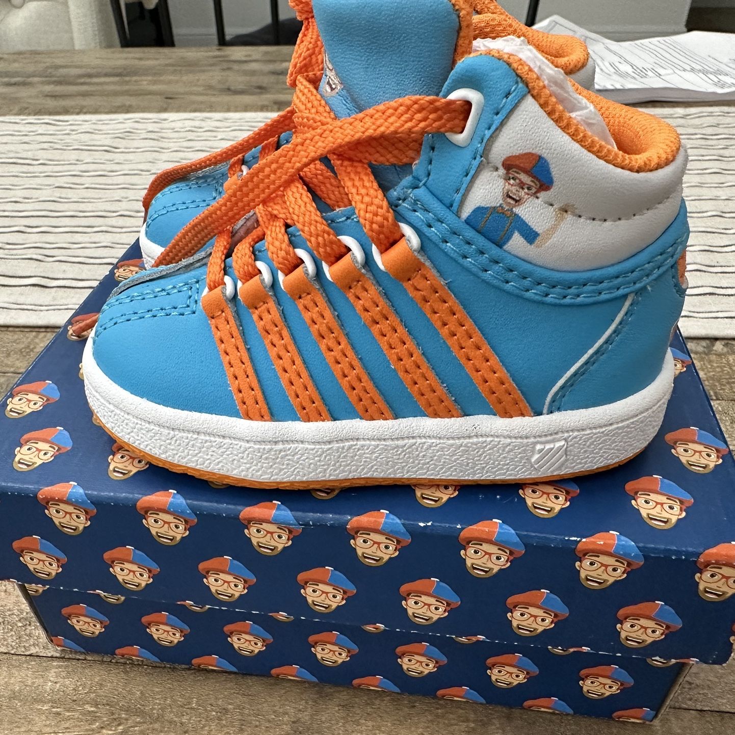 Blippi shoes size 10 on sale