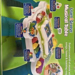 Learn & Groove Musical Table!