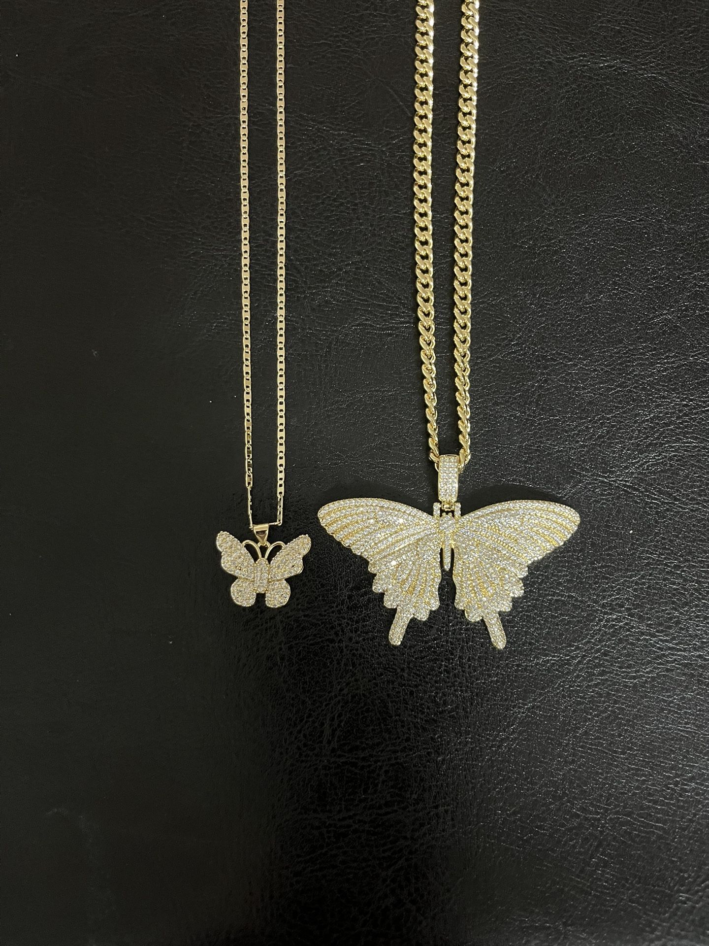 Gold Plated Butterfly 🦋 Pendant With Chain.(large $30 Each)(small ($8 Each)