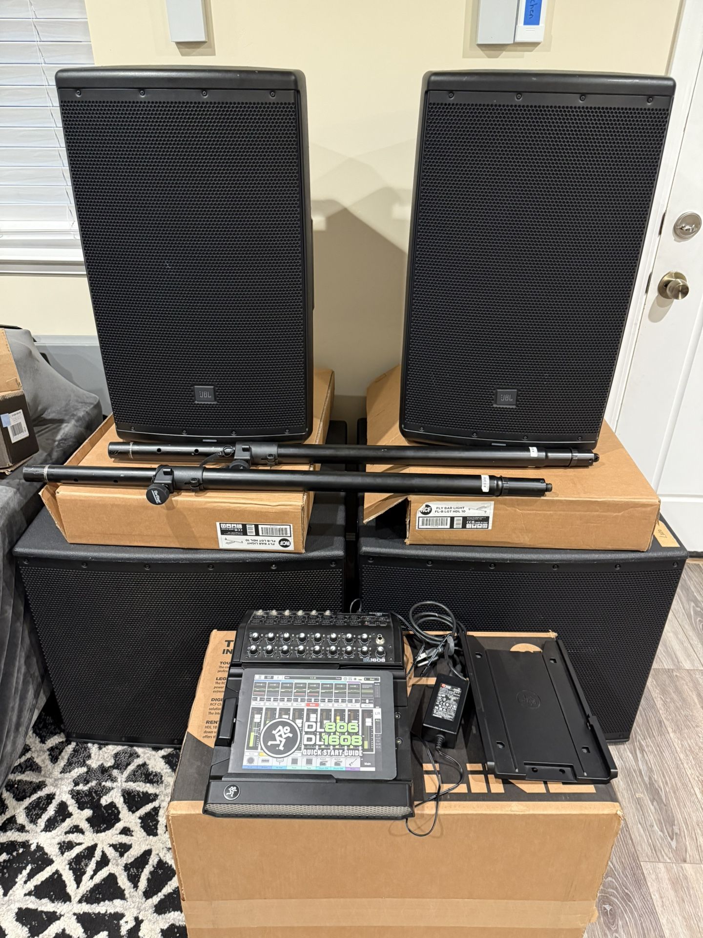 Power Pa  Ready To Go Digital Mixers  Plus 2 Monitor Power Speaker 