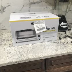 NEW 4 Slice Toaster Oven!