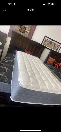 Twin mattress