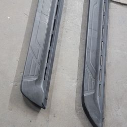 Toyota Tacoma Steps/ Running Bord