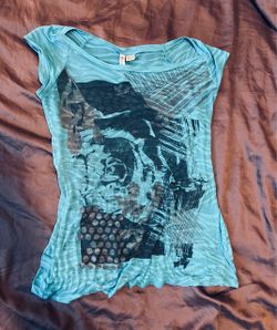 Blue pattern top
