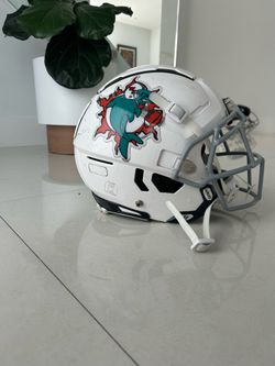 f7 helmet