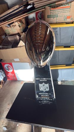 Seattle Seahawks Super Bowl XL Lombardi Trophy With Sam Darnold autograph and Beckett authenticy