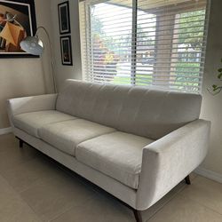 Sofa Mid-Century Design / Sand Color