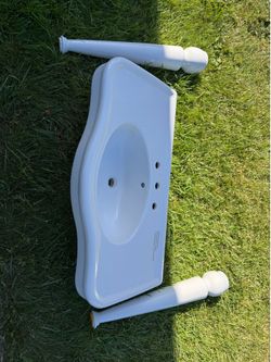 Bathroom sink