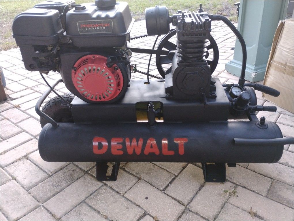 DeWalt Air Compressor 8 Gal 5.5 HP