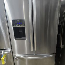 French Door Refrigerator Whirlpool 