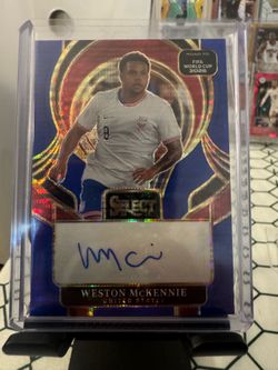 Weston McKennie auto