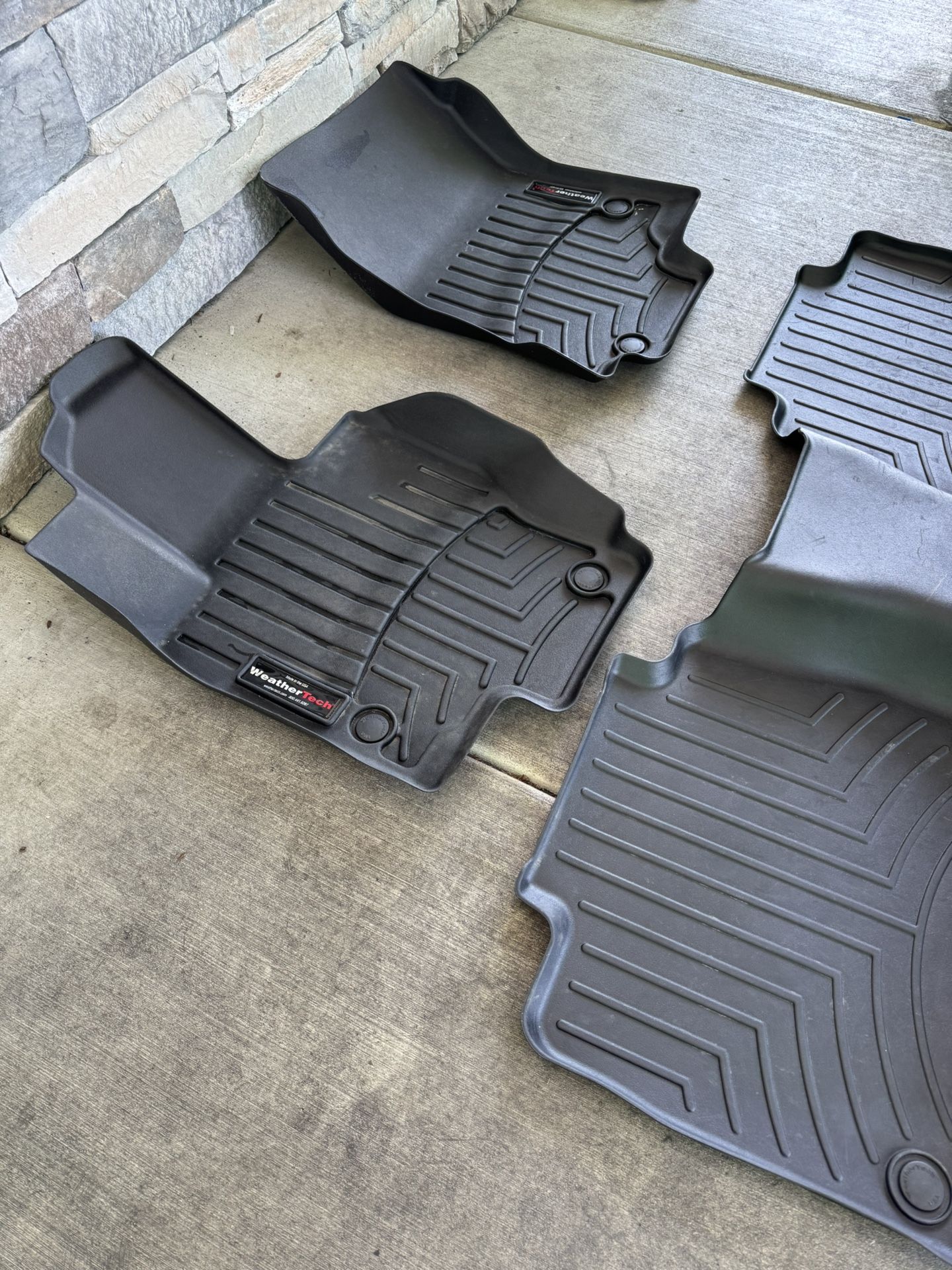 Black OEM Mercedes Benz GLE floor Mats