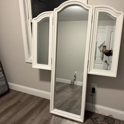 Led Lighted Mirror