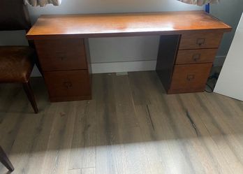 DESK $65