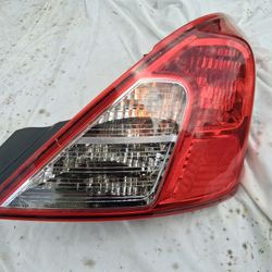 2012-19 Nissan Versa  Rear Tail Light