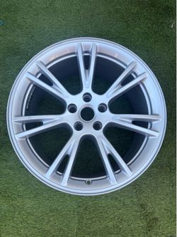 Tesla model Y rim 19