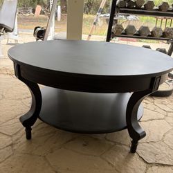 Round Coffee Table 