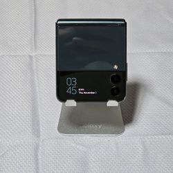 Samsung Galaxy Z Flip 3 5G (Carrier Unlocked) 