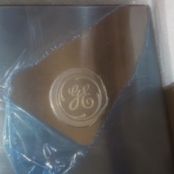 GE Appliances Refrigerator SIDE