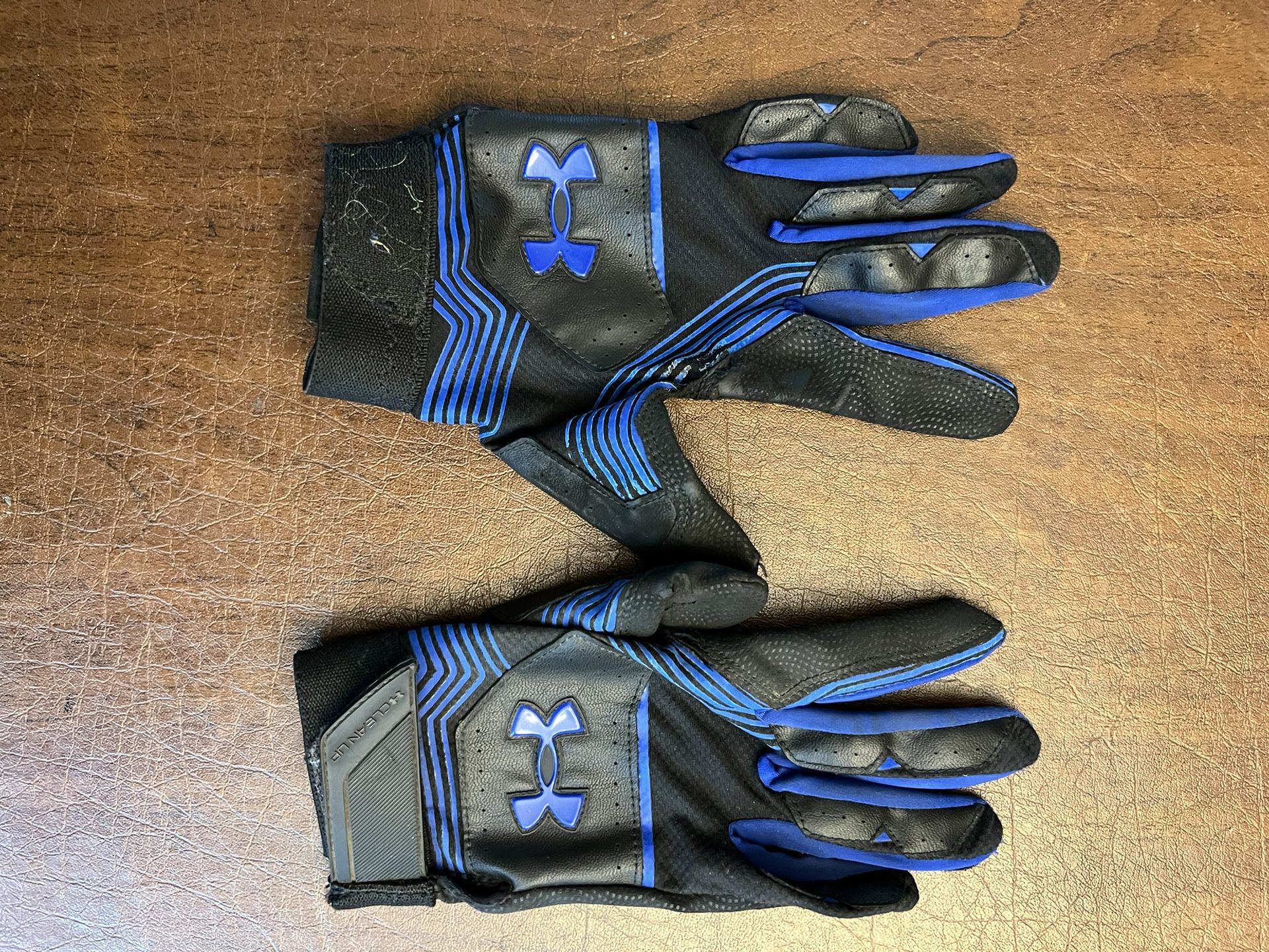 Under Armor Batting / Receiver Gloves For Baseball, Softball, Or Football