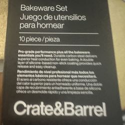 10 Piece Crate And Barrel Bake Set