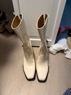Women’s boots size 7.5