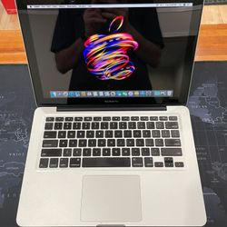 Apple MacBook Pro 13” 2011 Core i5 4GB RAM 500GB -Fully Functional