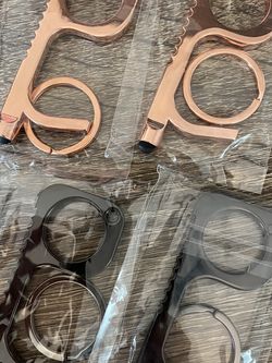 Contactless Keychain Tool / Door Opener (Black/Rose Gold)