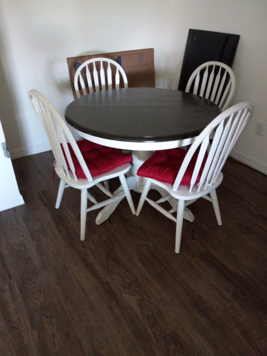 Dinning Room Table