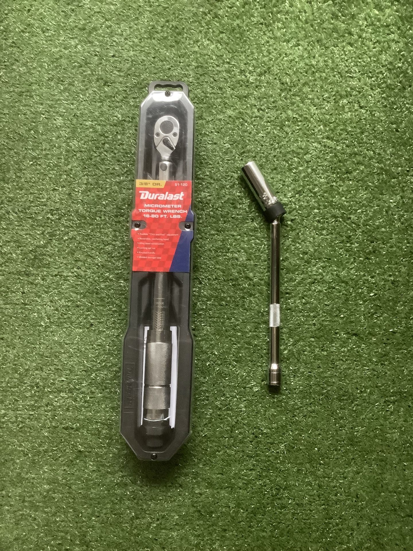 Duralast 3/8in Drive 5-80 ft/lbs Torque Wrench & Duralast Tools 3/8 Spark Plug Socket 52-136 Set.