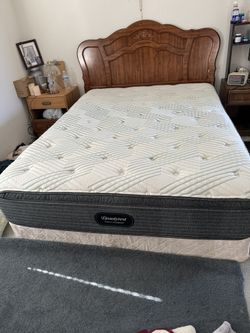 Brand New 5 Months Old Beautyrest Queen Size Mattress