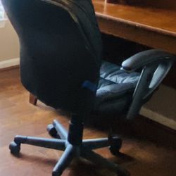 Office Leather Swivel Chair - Great Condition, barely used.