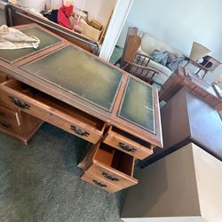 Desk solid quality antique wood