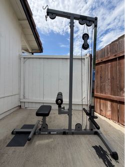 Body-Solid Plate-Loaded Lat Pulldown & Low Row – Very Good Condition