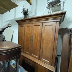 Pristine Hooker Furniture Solid Wood Wardrobe / Luxury Armoire Cabinet 65in x 83in  