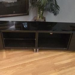 Ikea Cabinets With Glass Top And Shelves