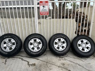265/75R16 4 Rims & Tires