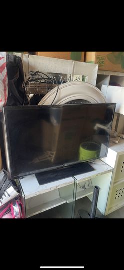 AS IS Samsung 40” TV