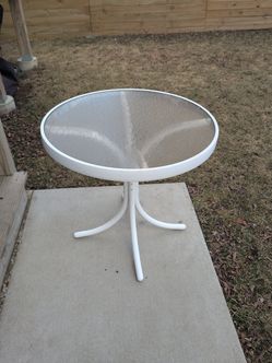 Patio table 30 inch diameter