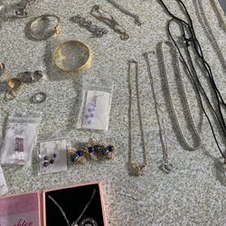 Lot Of Jewelry 