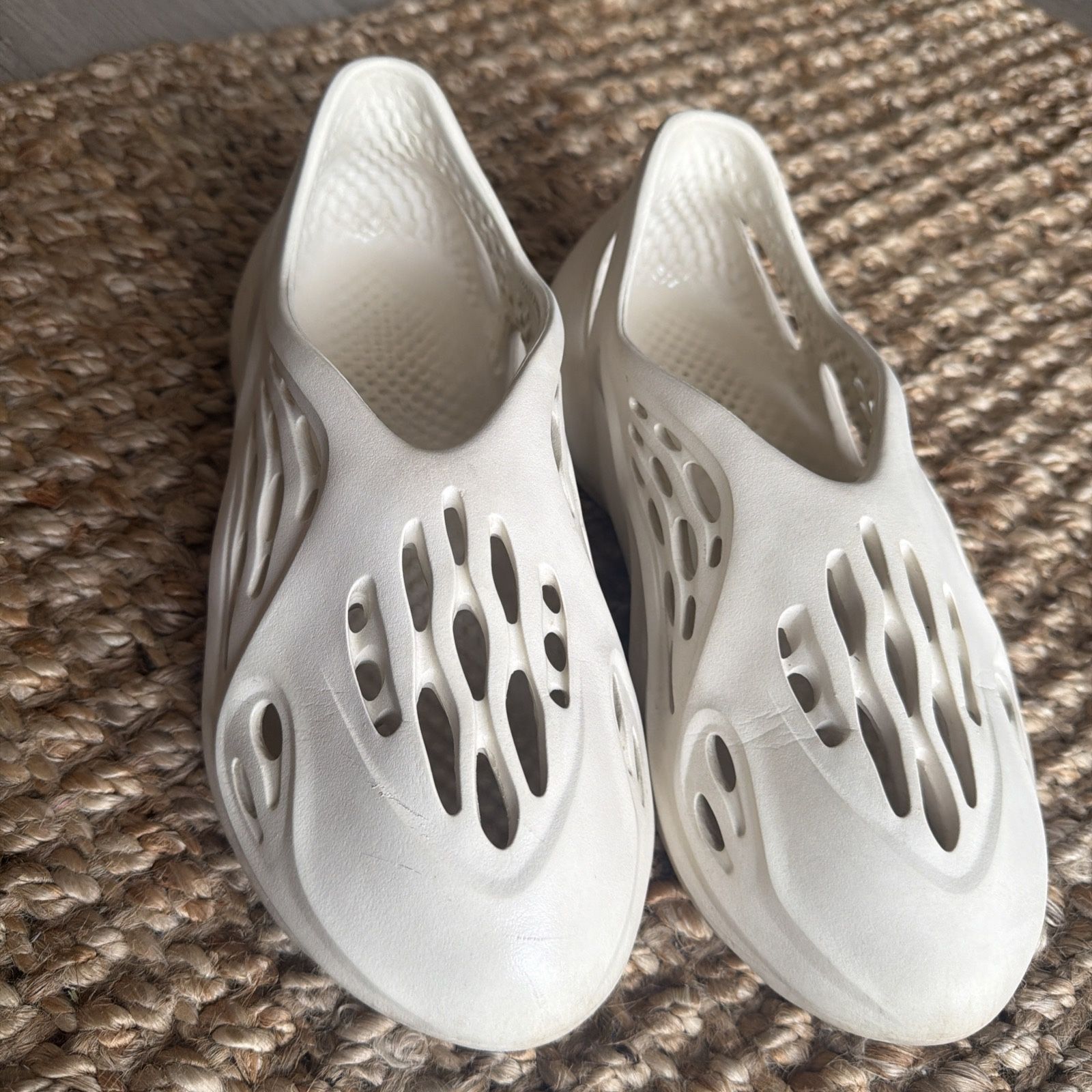 Adidas Yeezy RNNR Ararat