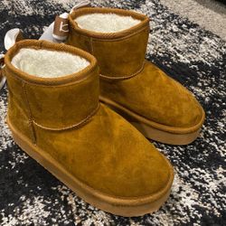 bebe Size 1 Slipper Boots Kids Girls